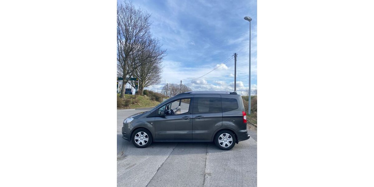 Ford Tourneo Courier 86.000 km 8.800 &euro; Dortmund 44309