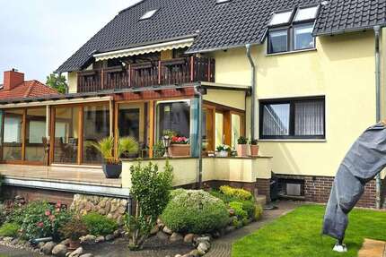 Haus zum Kaufen in Hennigsdorf 889.000 € 286.82 m² 9 zimmer