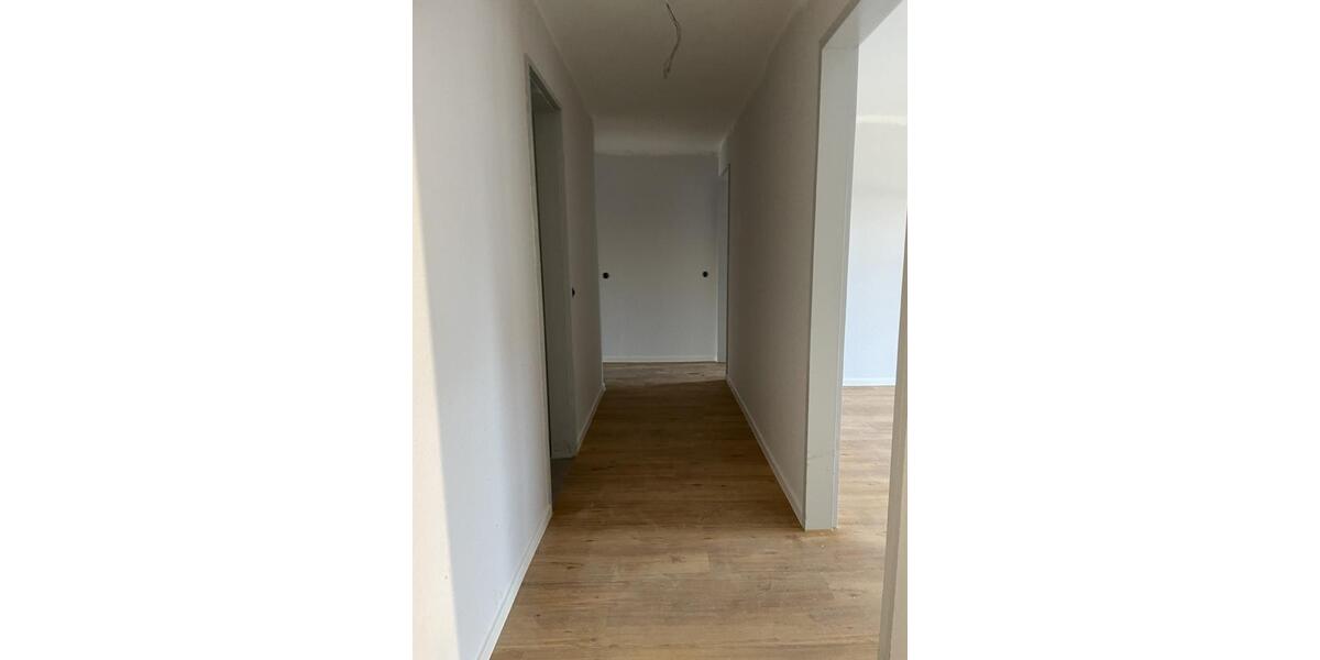 Erdgeschoßwohnung Leverkusen Schlebusch - 4 Zimmer, 91 m&sup2;, 1.500&euro; | Angebot:25407808