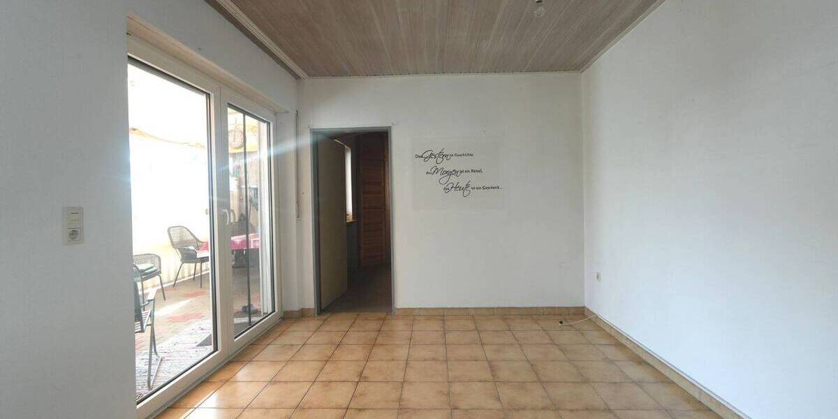 Bungalow Gunzenhausen - 6 Zimmer, 101 m&sup2;, 299.000&euro; | Angebot:25744182