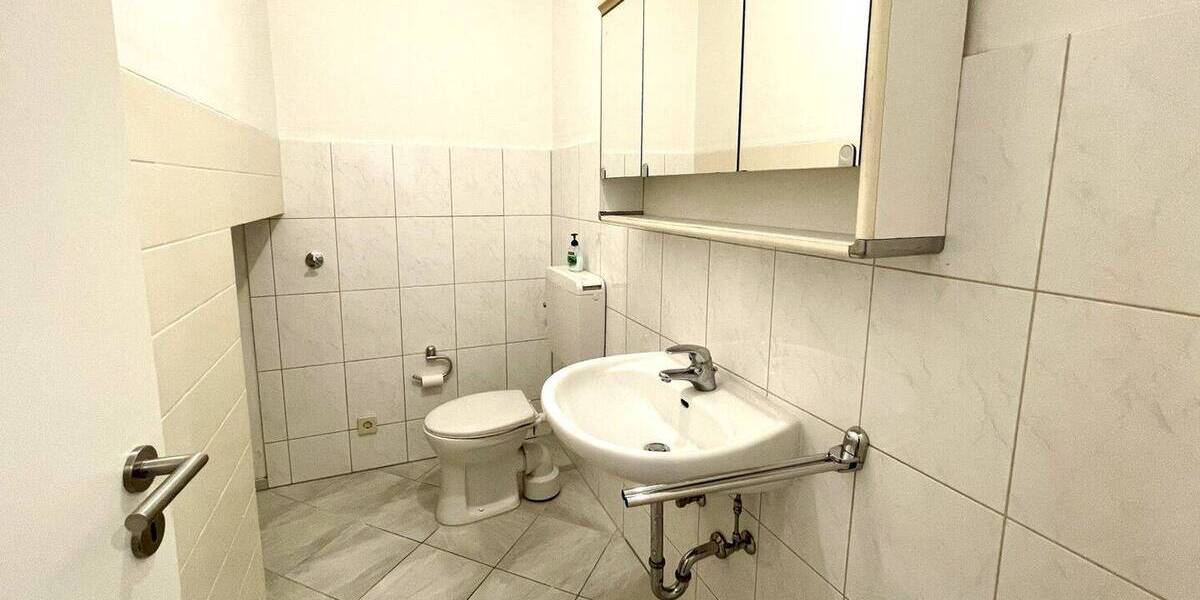 Etagenwohnung Lennestadt / Meggen Meggen - 4 Zimmer, 104 m&sup2;, 135.000&euro; | Angebot:26879521