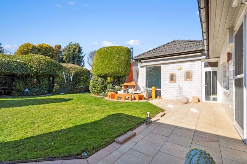 Mit 3D und Video: Modernes Einfamilienhaus mit großem und schön angelegten Garten in Nörvenich! 8 zimmer