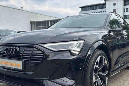 Audi e-tron 33.252 km 43.950 &euro; Hamburg 22047
