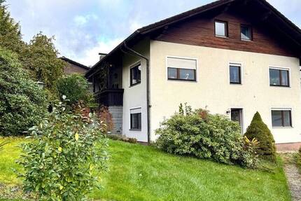 Haus Viechtach - 8 Zimmer, 205 m&sup2;, 339.000&euro; | Angebot:25727066