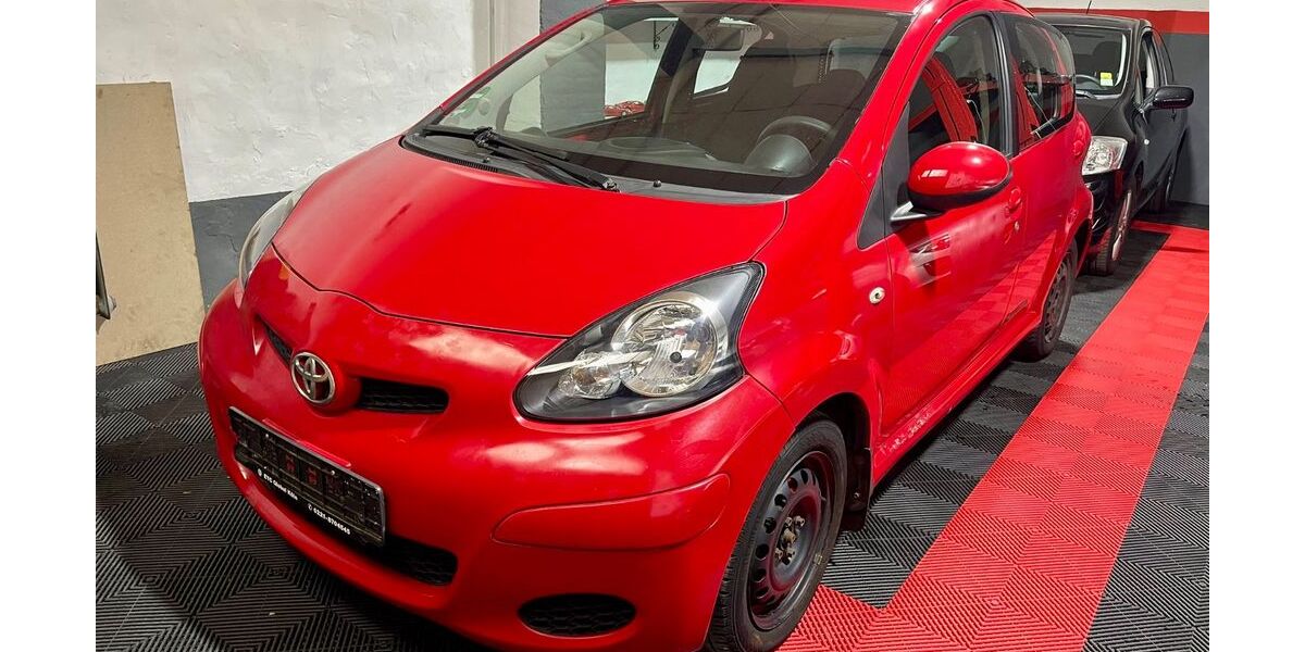 Toyota Aygo (X) 130.000 km 2.700 &euro; kelkheim 65779