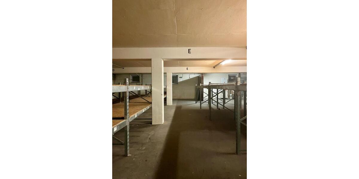 Gewerbeobjekt Putzbrunn - 6&euro; | Angebot:26357783