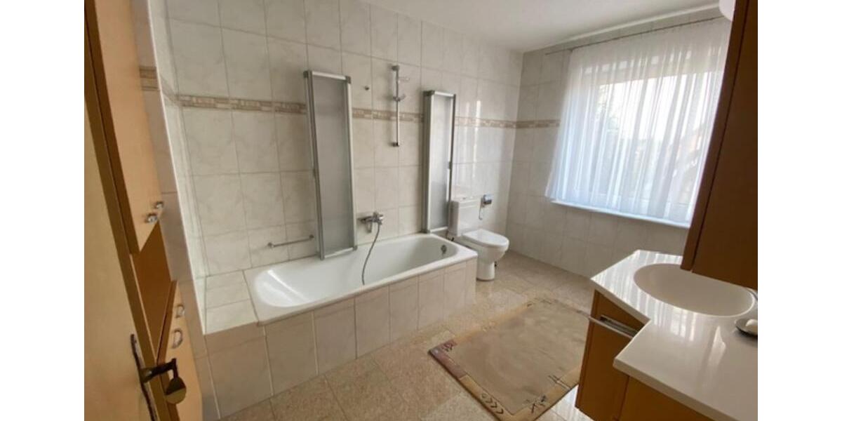 Einfamilienhaus Rühen - 6 Zimmer, 216 m&sup2;, 497.000&euro; | Angebot:25377847