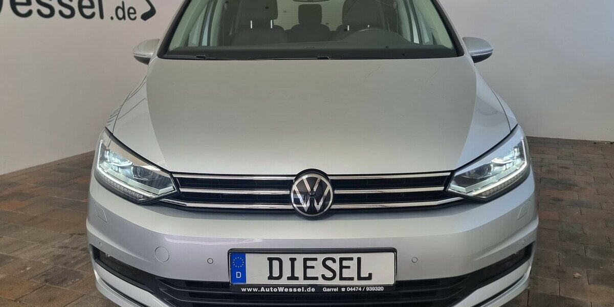 VW Touran Highline BMT DSG LED AHK ACC Navi 7-Sitze 91.700 km 26.900 &euro; Garrel 49681