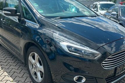 Ford S-Max 168.000 km 9.999 &euro; Büdingen 63654