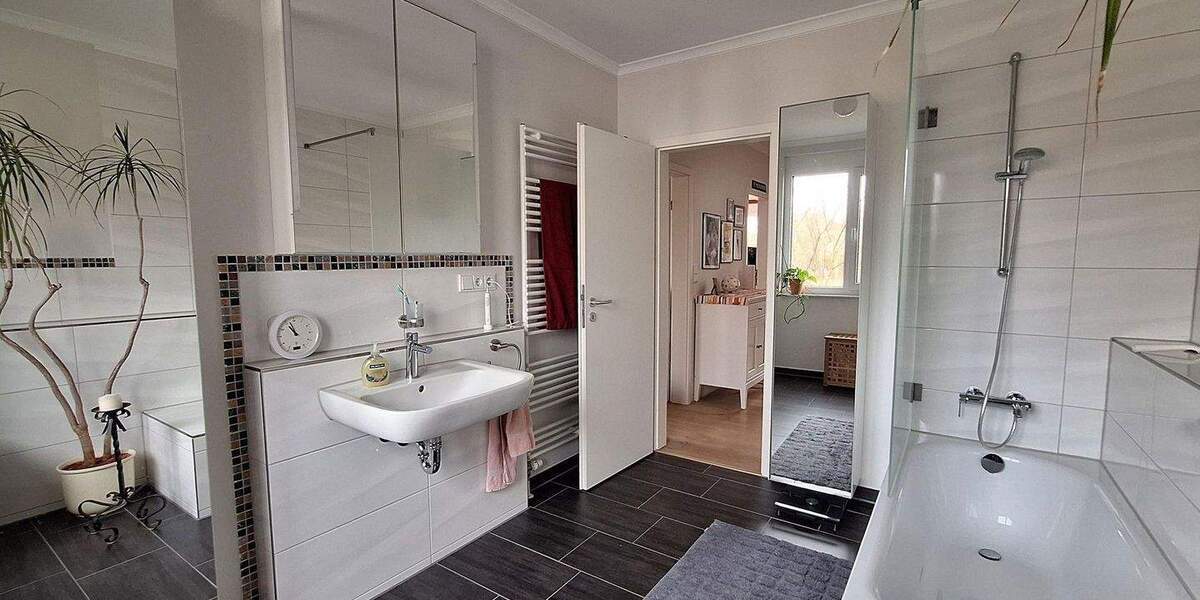 Reihenendhaus Bremen Oberneuland - 5 Zimmer, 180 m&sup2;, 795.000&euro; | Angebot:25784562