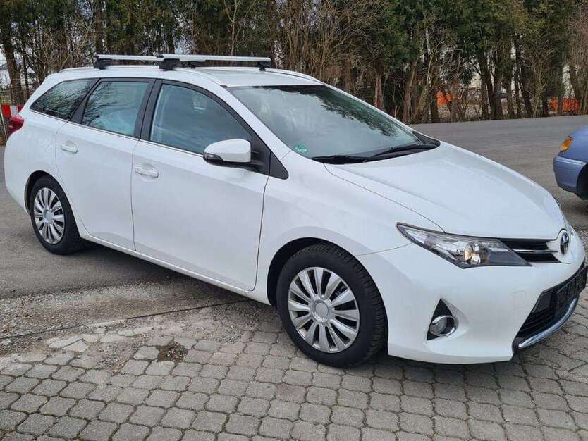 Auris