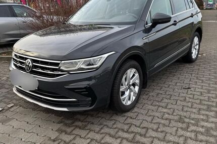 VW Tiguan 111.200 km 26.900 &euro; Darmstadt 64293