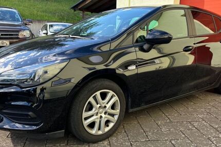 Opel Astra 38.765 km 11.900 &euro; Dillenburg 35685