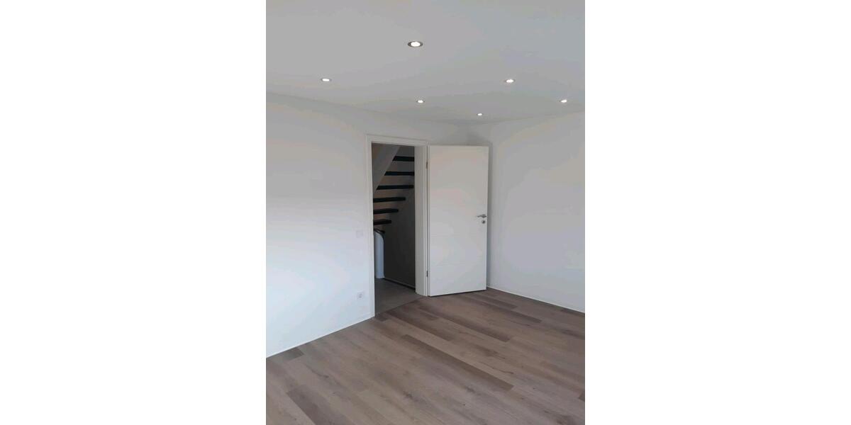 Reihenhaus Kamen - 3 Zimmer, 70 m&sup2;, 1.050&euro; | Angebot:24842324