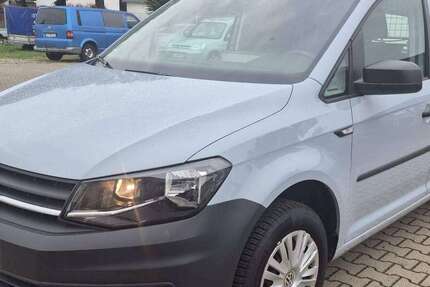 VW Caddy 22.123 km 14.890 &euro; Sassenburg 38524