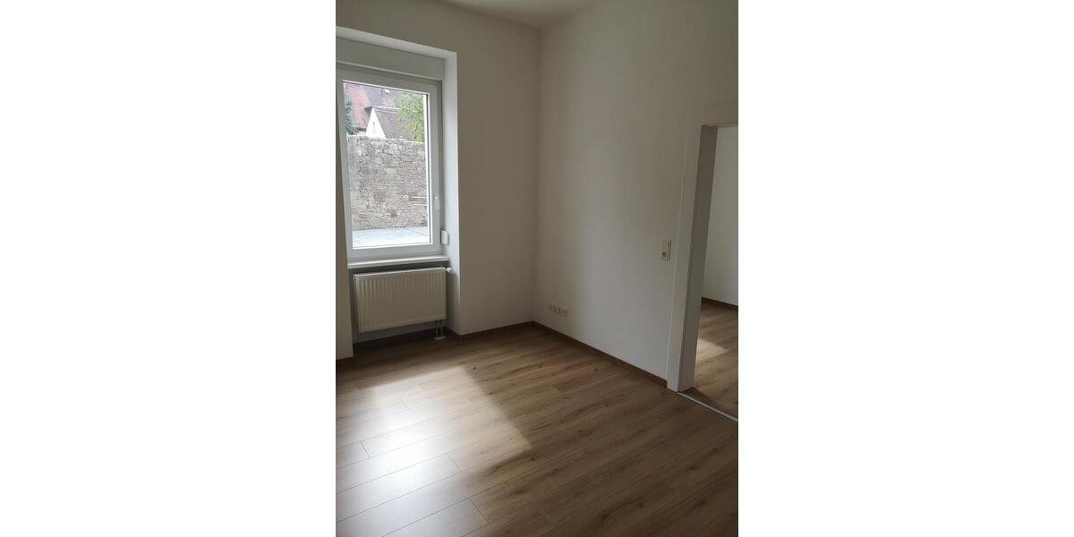 Top sanierte 2 Zimmer Wohnung mit großer Terrasse im Frauenland 2 zimmer