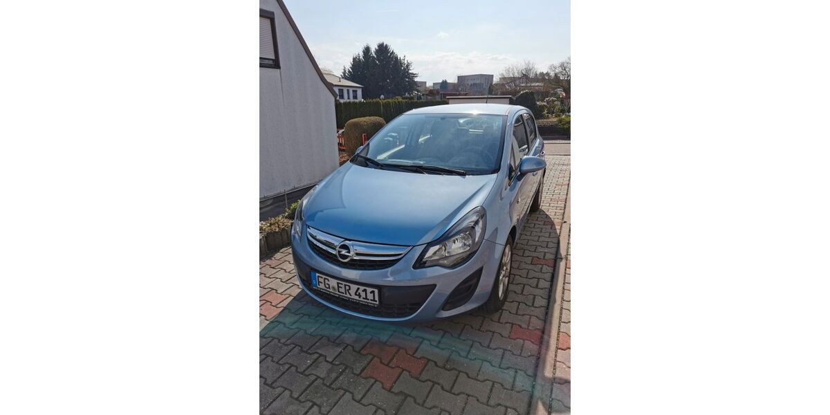 Opel Corsa 45.800 km 8.900 &euro; Altenburg 04600