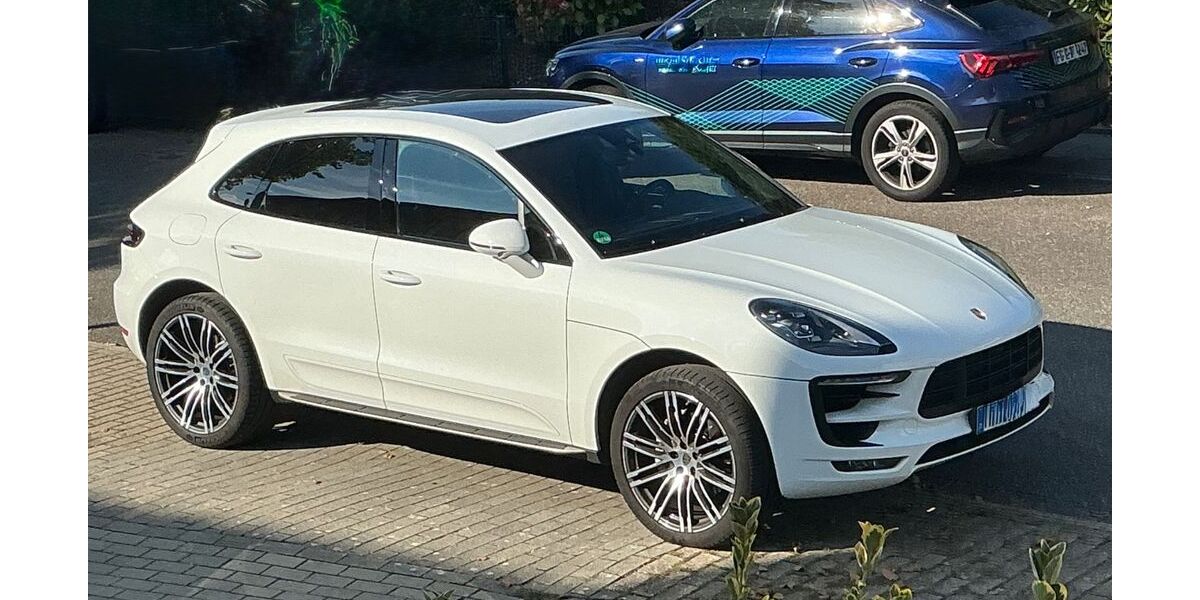 Porsche Macan 66.500 km 41.250 &euro; Mülheim Ruhr 45470