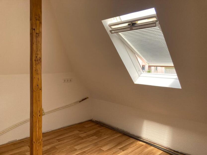 Renovierte 3-Raum-Wohnung im Dachgeschoss