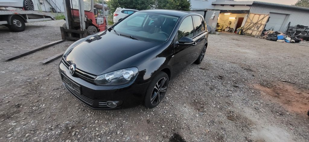 VW Golf 212.000 km 3.950 &euro; Vilshofen-Pleinting 94474