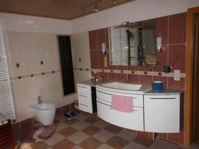 EFH in ruhiger, zentrumsnaher Lage 7 zimmer