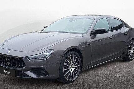 Maserati Ghibli 9.500 km 89.900 € Singen 78224