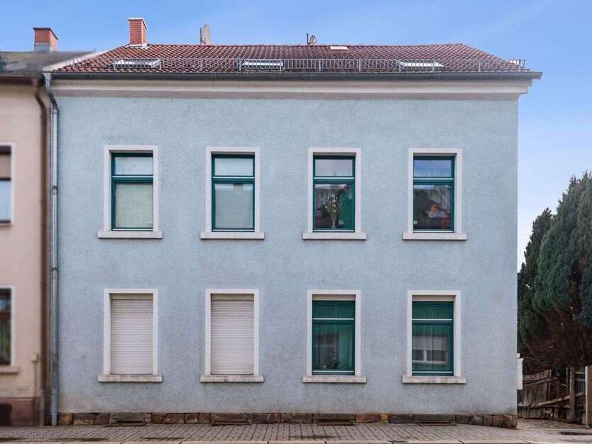 Haus zum Kaufen in Crimmitschau 126.000 € 220 m²