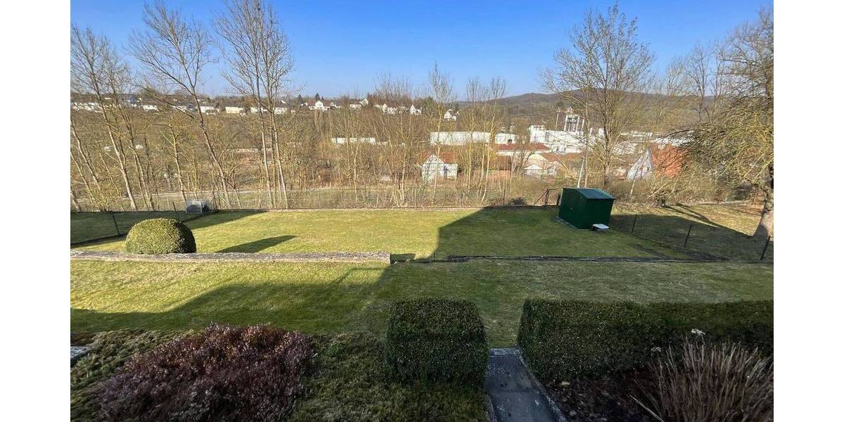 Einfamilienhaus Sontra - 7 Zimmer, 147 m&sup2;, 110.000&euro; | Angebot:26257461