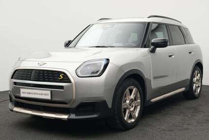 Mini Countryman SE All4 13.703 km 36.896 &euro; München 80788