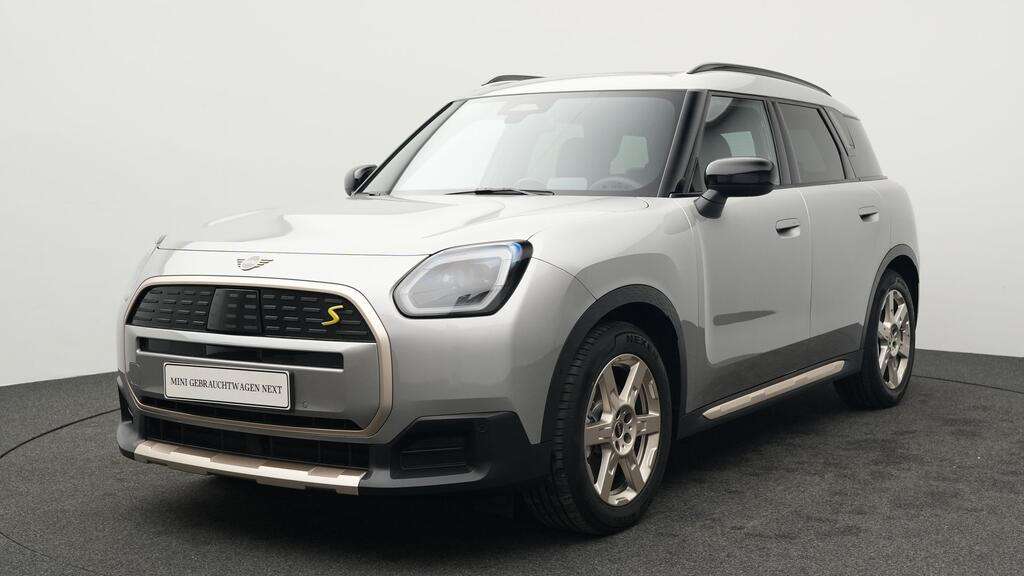 Mini Countryman SE All4 13.703 km 36.896 &euro; München 80788