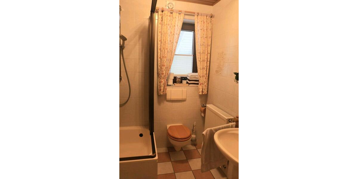 Einfamilienhaus Gummersbach Hepel - 11 Zimmer, 240 m&sup2;, 550.000&euro; | Angebot:25869936