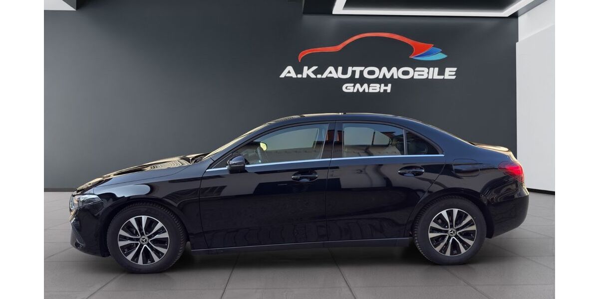 Mercedes-Benz A 180 11.826 km 28.999 &euro; Langenhagen 30855
