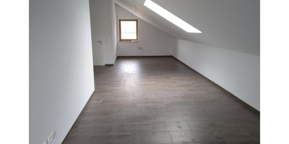 Dachgeschoßwohnung Mühldorf am Inn - 2 Zimmer, 50 m&sup2;, 650&euro; | Angebot:25368766