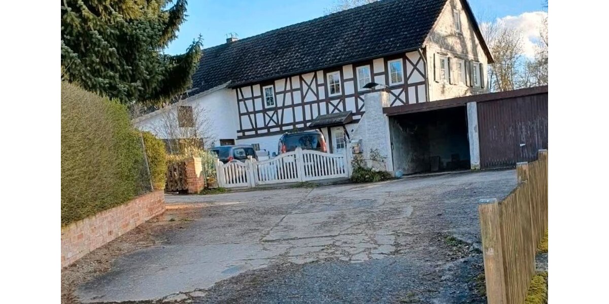 Seßlach, Wohnhaus + ELW 8 zimmer