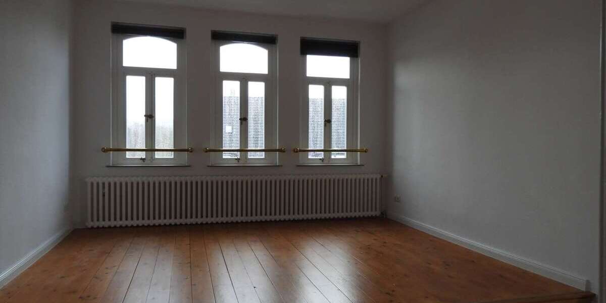 Etagenwohnung Hildesheim Altstadt - 5 Zimmer, 115 m&sup2;, 1.000&euro; | Angebot:26365704