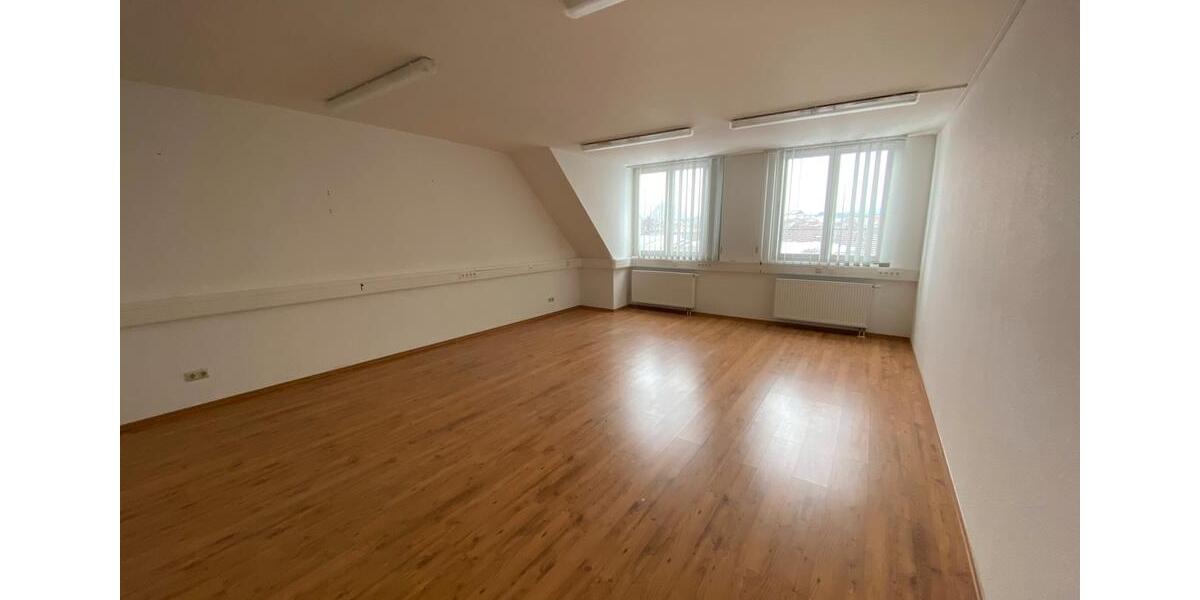 Gewerbeobjekt Bad Neustadt an der Saale - 913&euro; | Angebot:25148400