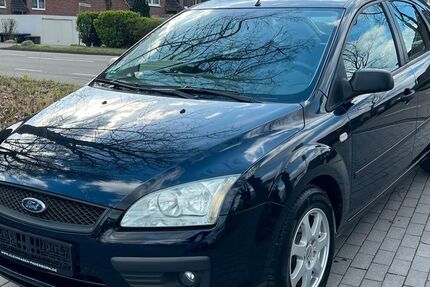 Ford Focus 118.902 km 2.990 &euro; Paderborn 33100