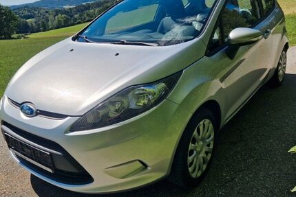 Ford Fiesta 153.952 km 2.699 &euro; Traitsching 93455