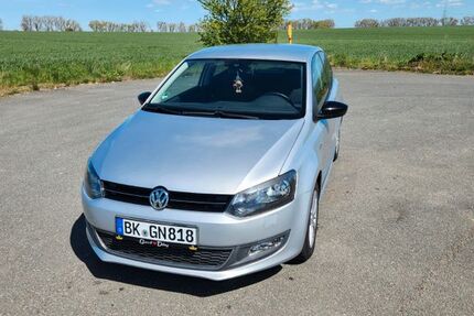 VW Polo 51.889 km 8.100 &euro; Oschersleben 39387