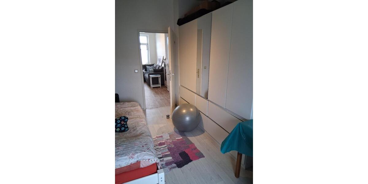 Dachgeschoßwohnung Wilhelmshaven - 3 Zimmer, 62 m&sup2;, 78.000&euro; | Angebot:26931660