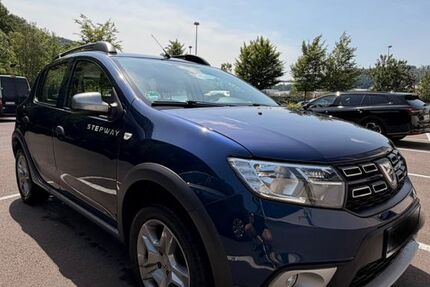 Dacia Sandero 28.000 km 9.990 &euro; Siegen 57080
