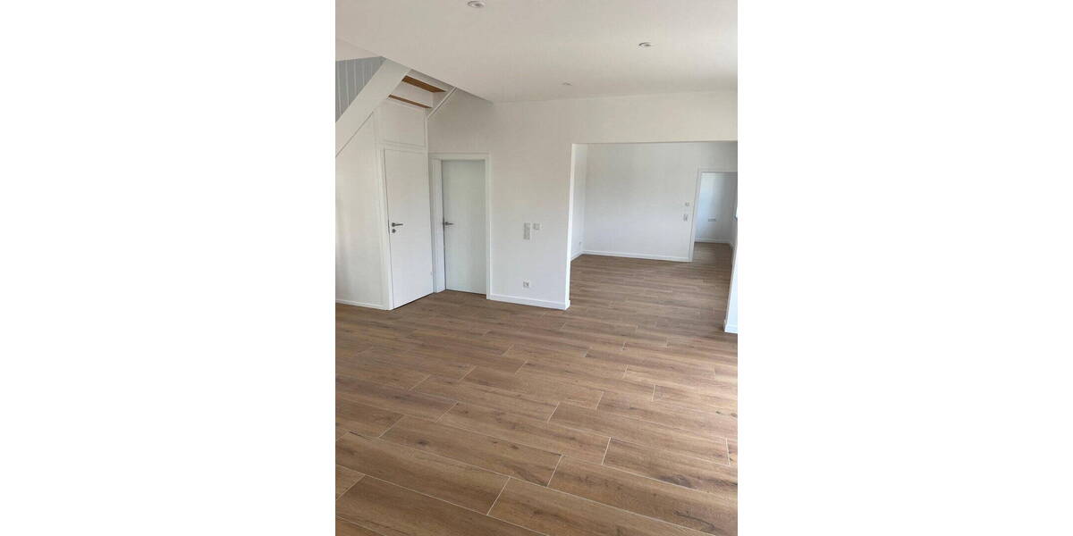 Einfamilienhaus Stendal - 5 Zimmer, 135 m&sup2;, 1.350&euro; | Angebot:26221030