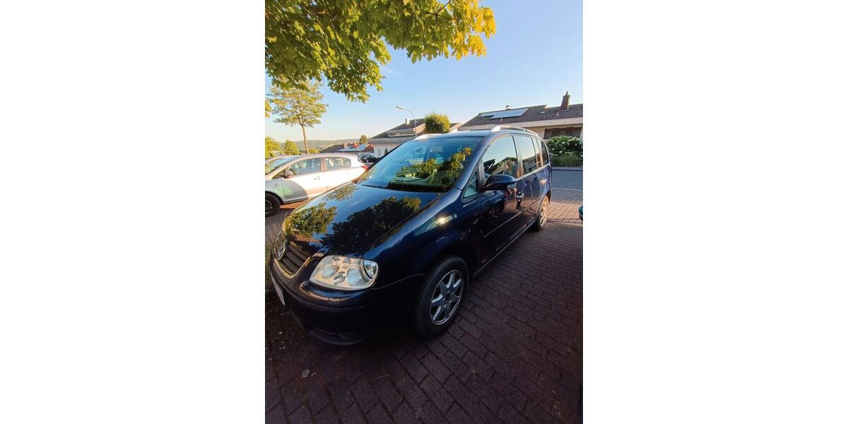 VW Touran 232.000 km 1.950 € Montabaur 56410