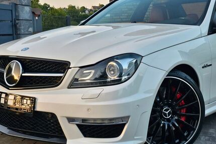 Mercedes-Benz C 63 AMG 156.000 km 35.990 &euro; Birken-Honigsessen 57587