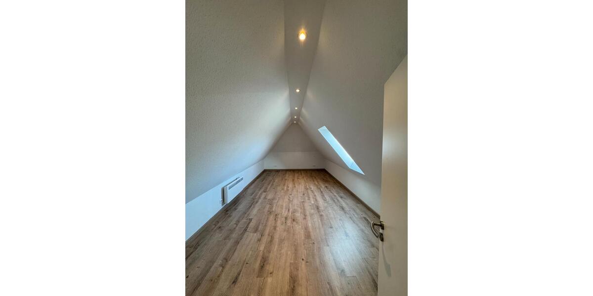 Etagenwohnung Klanxbüll - 3.5 Zimmer, 120 m&sup2;, 1.030&euro; | Angebot:26385976