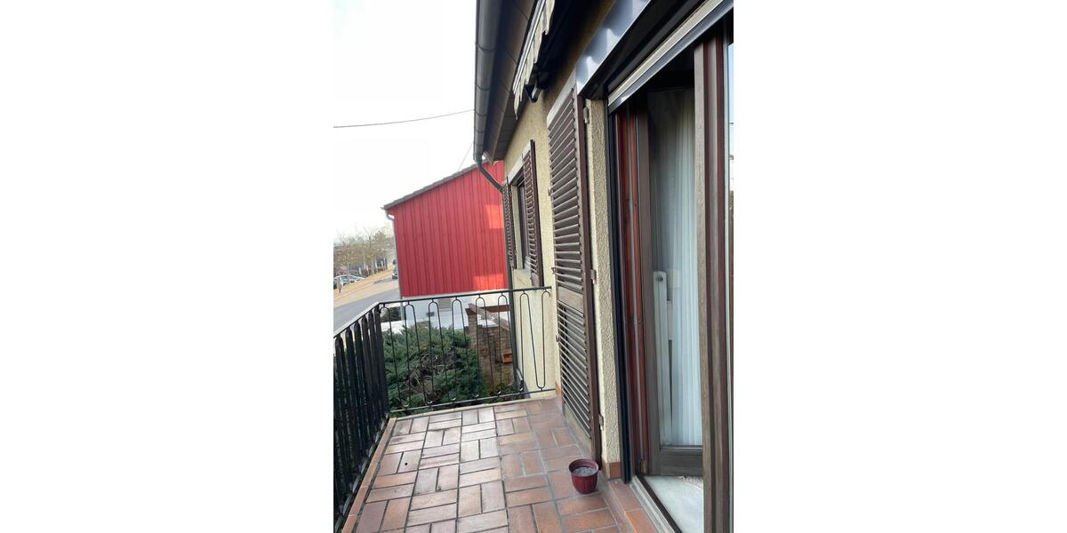 Etagenwohnung Schmitten im Taunus - 2.5 Zimmer, 75 m&sup2;, 950&euro; | Angebot:25392021