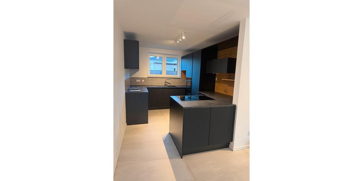 Reihenhaus Troisdorf - 5 Zimmer, 155 m&sup2;, 2.090&euro; | Angebot:25926282