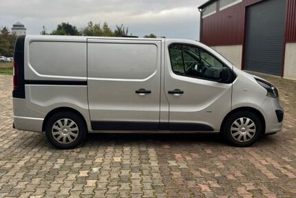 Opel Vivaro 185.000 km 8.000 &euro; Mörfelden 64546