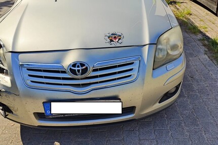 Toyota Avensis 305.000 km 1.250 € Crailsheim 74564