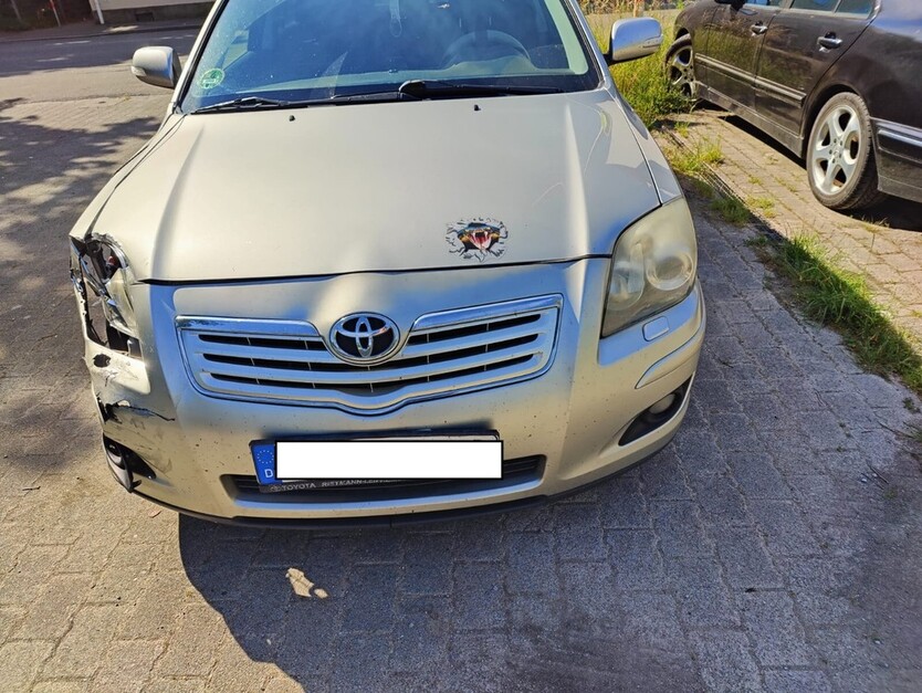 Toyota Avensis 305.000 km 1.250 € Crailsheim 74564